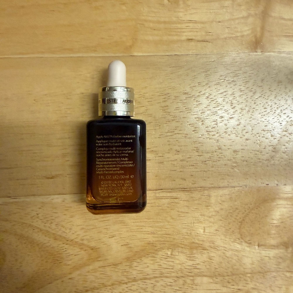 New Estee Lauder Advanced Night Repair Serum  1 fl oz - Picture 2 of 3